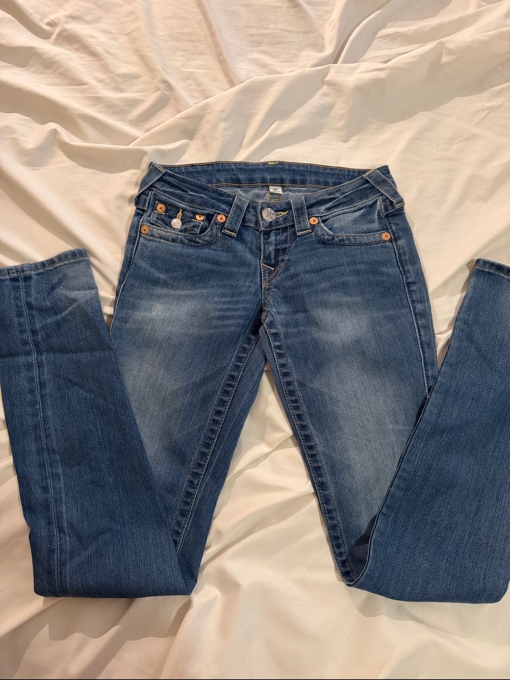 True Religion Women's Medium Blue Skinny Jeans with Signature Pocket Stitching - Picture 3 of 6